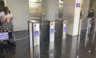 Venta de Dos Oficinas en La Dehesa: ¡Ideales para Inversión o Empresa! (Posibilidad de Venta Separada)