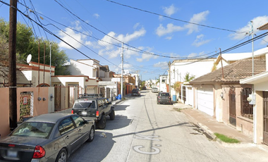 Casa en Col. Aztlán, Reynosa Tamaulipas., ¡Compra directa con el Banco, no se aceptan créditos!