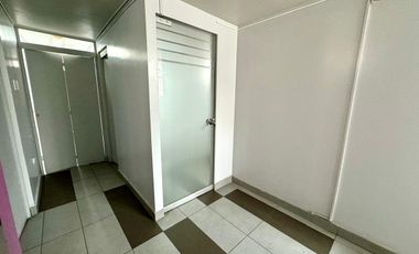 SE VENDE LOCAL ACONDICIONADO PARA CLÍNICA O LABORATORIO