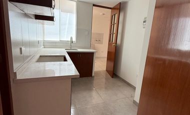 HABITACIONES AMPLIAS EN EXCELENTE FLAT UBICADO EN ZONA RESIDENCIAL CON PARQUES DE CAYMA