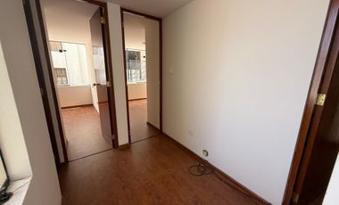 HABITACIONES AMPLIAS EN EXCELENTE FLAT UBICADO EN ZONA RESIDENCIAL CON PARQUES DE CAYMA