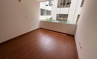 HABITACIONES AMPLIAS EN EXCELENTE FLAT UBICADO EN ZONA RESIDENCIAL CON PARQUES DE CAYMA
