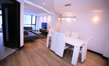 Venta de Hermoso Departamento Amoblado de 3 Dormitorios en La Portugal