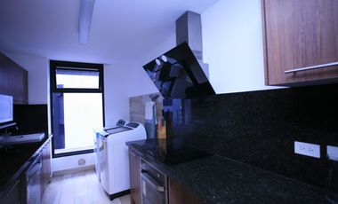 Venta de Hermoso Departamento Amoblado de 3 Dormitorios en La Portugal