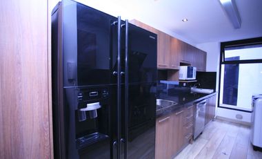 Venta de Hermoso Departamento Amoblado de 3 Dormitorios en La Portugal