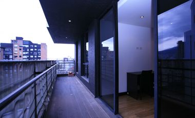 Venta de Hermoso Departamento Amoblado de 3 Dormitorios en La Portugal