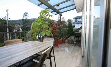 Venta de Casa con Hermosa Vista en El Sector de La Ruta Viva