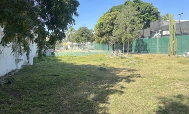 SE RENTA TERRENO EN Calzada Central 16, Ciudad Granja, Zapopan, Jalisco, México