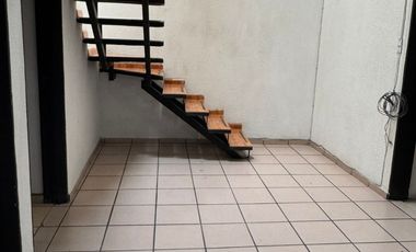 Oportunidad de casa en venta. 6 Habitaciones