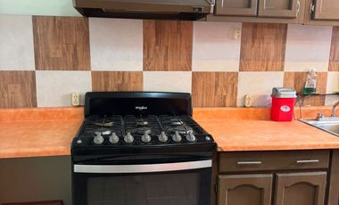 Oportunidad de casa en venta. 6 Habitaciones