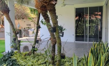 En venta lujosa y moderna casa en el  Sector La Moderna, El Tornero, Samborondon
