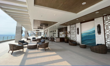DMCI Condo near OKADA Oak Harbor Waterfront 252sqm 3BR Loft For Sale