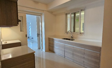 DMCI Condo near OKADA Oak Harbor Waterfront 252sqm 3BR Loft For Sale