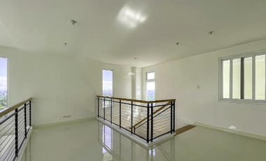 DMCI Condo near OKADA Oak Harbor Waterfront 252sqm 3BR Loft For Sale