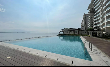 DMCI Condo near OKADA Oak Harbor Waterfront 252sqm 3BR Loft For Sale