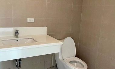 Oakharbor DMCI Exclusive 1BR  66sqm condo For Sale near Okada Waterfront Community
