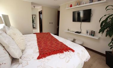 Se Vende Hermosa Casa En Av. Santa Filomena, Chicureo