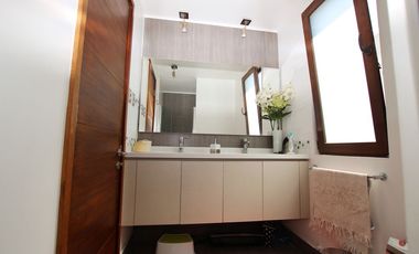 Se Vende Hermosa Casa En Av. Santa Filomena, Chicureo