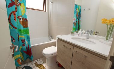Se Vende Hermosa Casa En Av. Santa Filomena, Chicureo