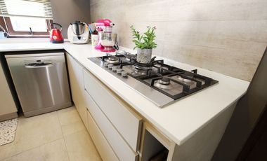 Se Vende Hermosa Casa En Av. Santa Filomena, Chicureo