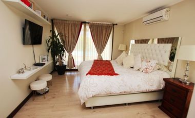 Se Vende Hermosa Casa En Av. Santa Filomena, Chicureo
