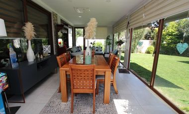 Se Vende Hermosa Casa En Av. Santa Filomena, Chicureo