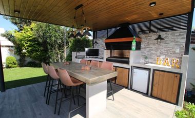 Se Vende Hermosa Casa En Av. Santa Filomena, Chicureo