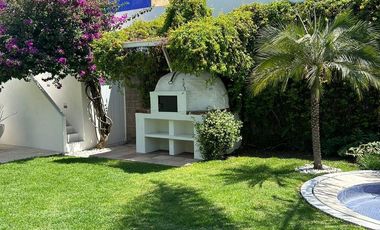 Residencia en venta en Santa Cruz Guadalupe , Puebla