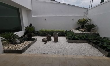 Residencia en venta en Santa Cruz Guadalupe , Puebla