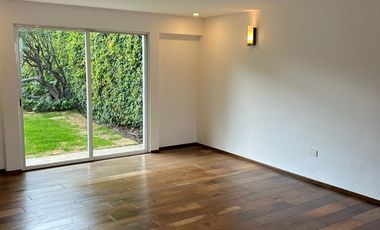 Residencia en venta en Santa Cruz Guadalupe , Puebla
