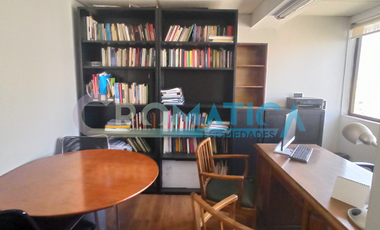 Venta Oficina De 23m2 En Comuna De Providencia, Santiago