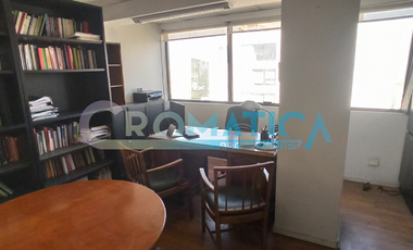 Venta Oficina De 23m2 En Comuna De Providencia, Santiago