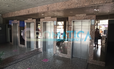 Venta Oficina De 23m2 En Comuna De Providencia, Santiago