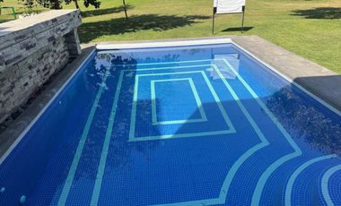 ESTRENE RESIDENCIA COLINDANTE AL CAMPO EN PARAÍSO COUNTRY CLUB