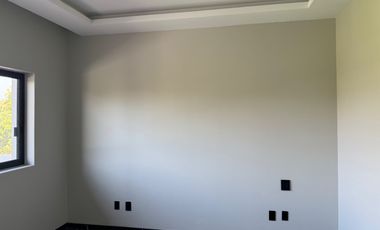 ESTRENE RESIDENCIA COLINDANTE AL CAMPO EN PARAÍSO COUNTRY CLUB