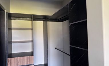 ESTRENE RESIDENCIA COLINDANTE AL CAMPO EN PARAÍSO COUNTRY CLUB