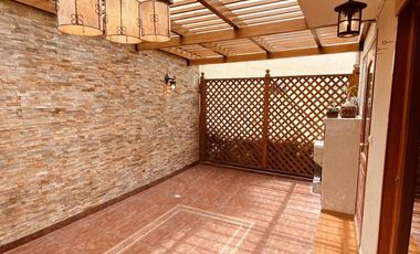 Se Vende Casa Esquinera de 3 Dormitorios en Ponceano Bajo  184.71m2