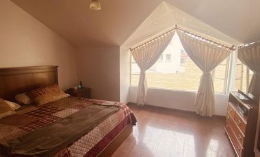 Se Vende Casa Esquinera de 3 Dormitorios en Ponceano Bajo  184.71m2