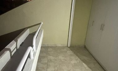 Se Vende Casa Esquinera de 3 Dormitorios en Ponceano Bajo  184.71m2