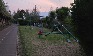 Se Vende Casa Esquinera de 3 Dormitorios en Ponceano Bajo  184.71m2