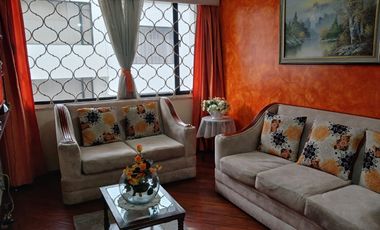 Vendo  Casa con 4 dormitorios,  Carcelén Sector  Colegio Einstein