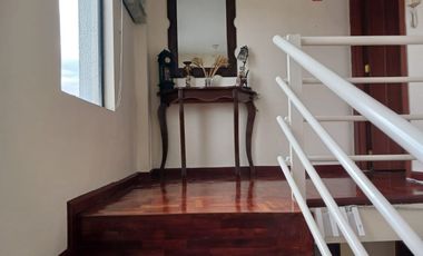 Vendo  Casa con 4 dormitorios,  Carcelén Sector  Colegio Einstein