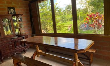 Se Vende Finca con  8.8 Hectáreas con Producción de Cacao y Piscinas  para peces  en Loreto Provincia de Orellana