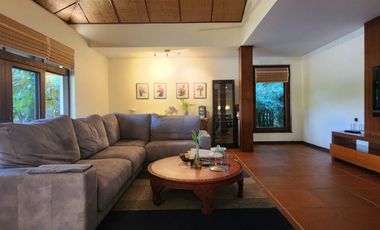 A unique house 3 bed with a private pool for sale in Doi Saket, Chiang Mai