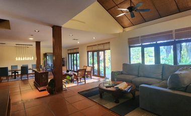 A unique house 3 bed with a private pool for sale in Doi Saket, Chiang Mai