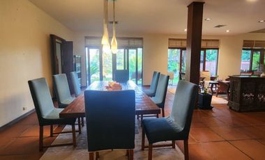 A unique house 3 bed with a private pool for sale in Doi Saket, Chiang Mai