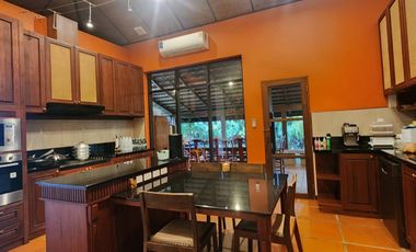 A unique house 3 bed with a private pool for sale in Doi Saket, Chiang Mai