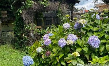 Se Vende  Casa con Piscina de 841.11 m2 de Construcción y   33.65 m2 construcción adicional en Terreno 2230m2  en Santa Lucía en Quito