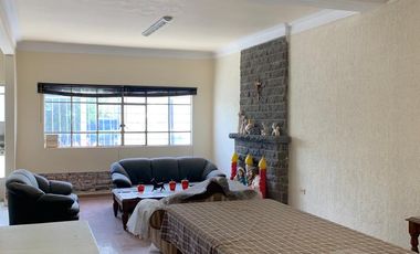 RENTA CASA PARA OFICINAS EN BARRIO DE SANTIAGO