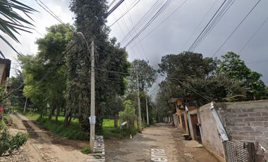Casa Con amplio Terreno en Remate Bancario. Ojo Inversionistas, gran oportunidad de crecimiento económico.